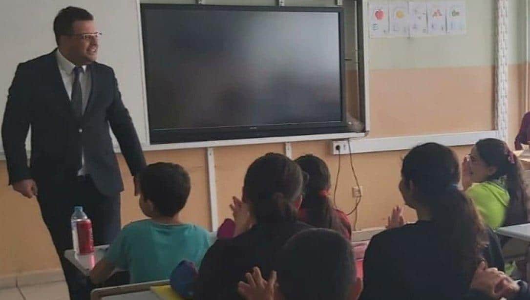 İlçe Milli Eğitim Müdürümüz Sayın Dr. Ufuk DİLEKÇİ, İlçemiz Yaşar Doğu Ortaokulu'nu Ziyaret Etti