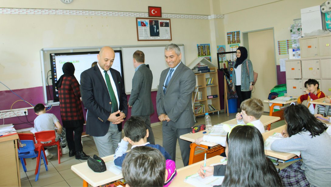 Kağıthane İlçe Milli Eğitim Müdürümüz Sayın Zekeriya POSTACI, İlçemiz İsmail Erez İlkokulu'nu Ziyaret Etti