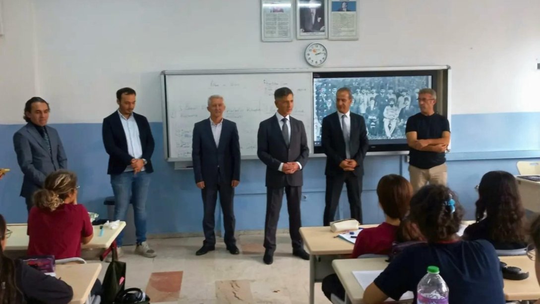 Kağıthane Kaymakamımız Sn. Niyazi ERTEN, İlçemiz Kağıthane Anadolu Lisesi'ni Ziyaret Etti