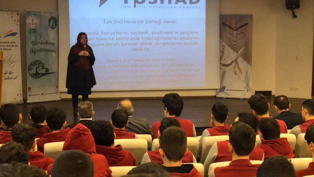 Tüm Sivil Havacılar Derneği (TÜSHAD)'dan Öğrencilerimize Seminer 