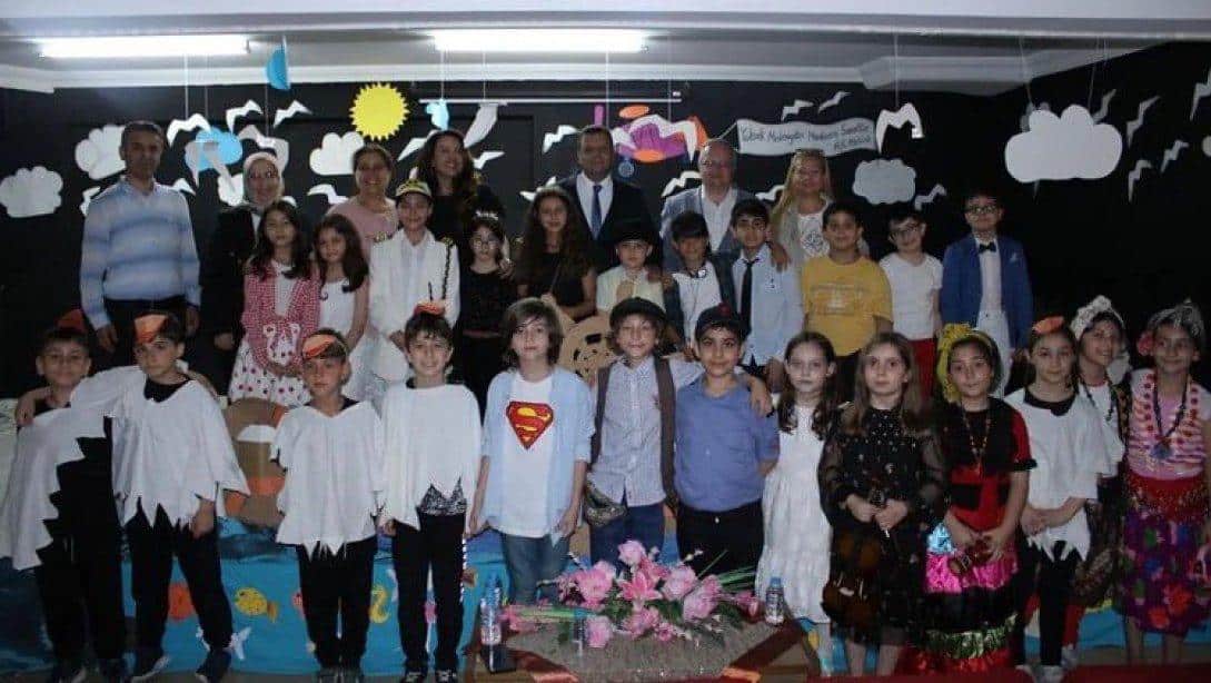 Atatürk İlkokulu Öğrencileri 'Vapur Yolculuğu' Tiyatro Gösterisini Sundular
