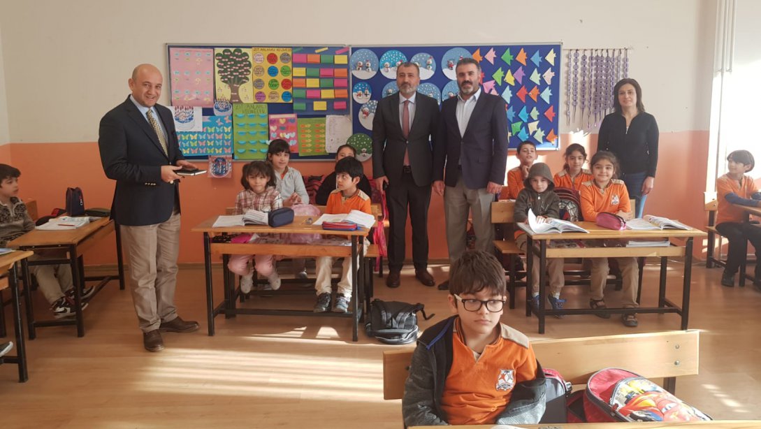 İlçe Milli Eğitim Müdürümüz Sayın Zekeriya POSTACI, İlçemiz Şair Yahya Kemal İlkokulu'nu Ziyaret Etti